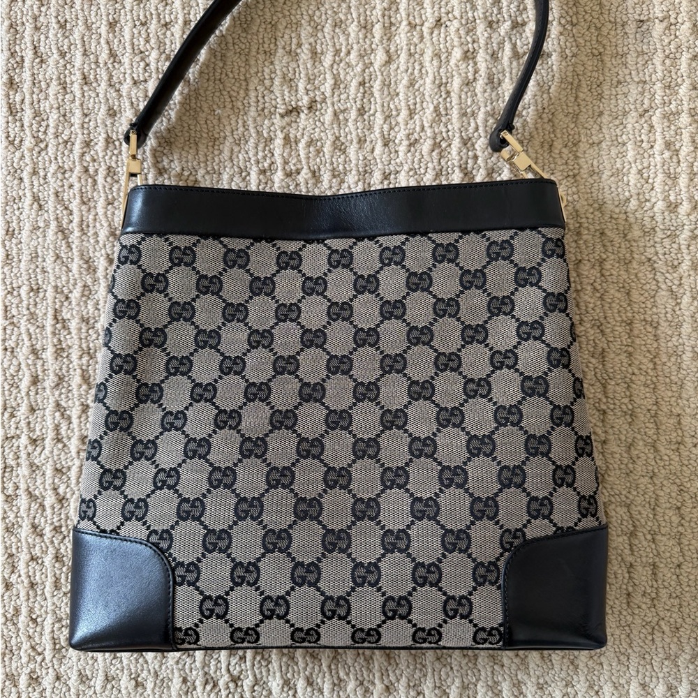 Vintage gucci canvas and leather shoulder bag